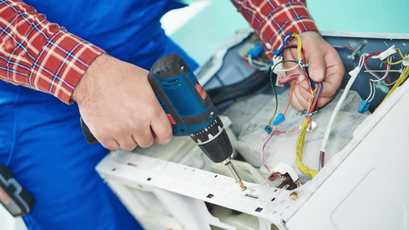 Akyurt Maytag Maytag çamaşır makinesi kart tamiri – Su almama arızası orijinal parça ile giderildi. - Teknik servis örneği